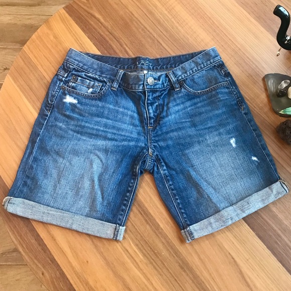 LOFT Relaxed Fit Shorts 💜 - Picture 1 of 5